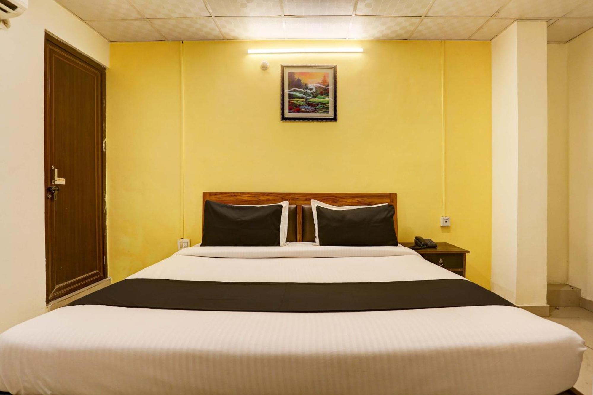 Collection O Hotel Moon Light Lucknow Eksteriør bilde