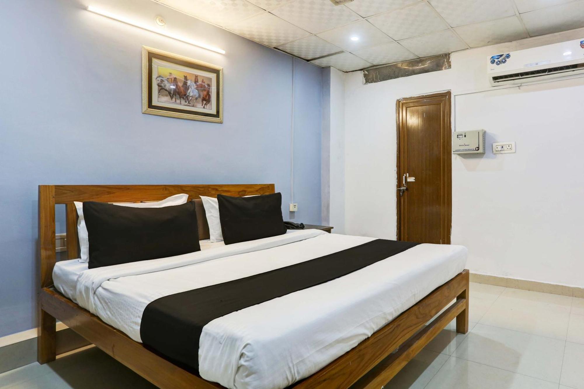 Collection O Hotel Moon Light Lucknow Eksteriør bilde